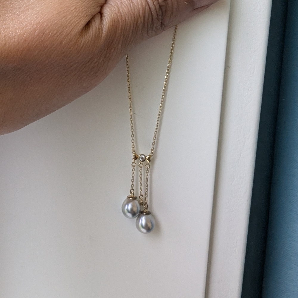 Elegant Gold and Akoya Grey Pearl Necklace